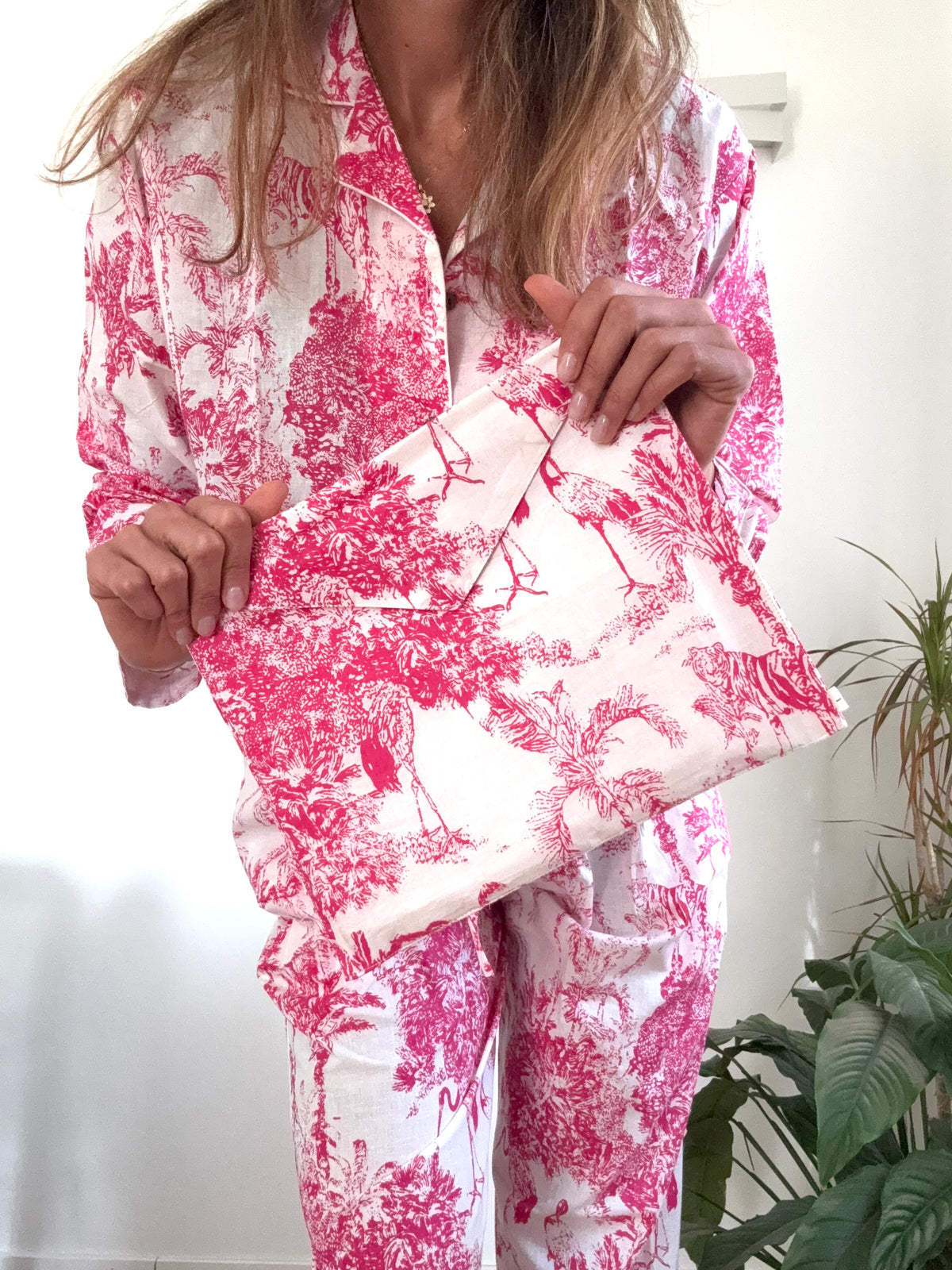 Pigiama lungo 100% puro cotone organico, fantasia savana fucsia