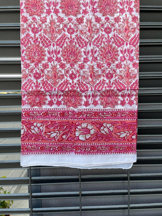 Pareo in mussola di cotone, tessuto stampato a mano. Fantasia floreale.A17