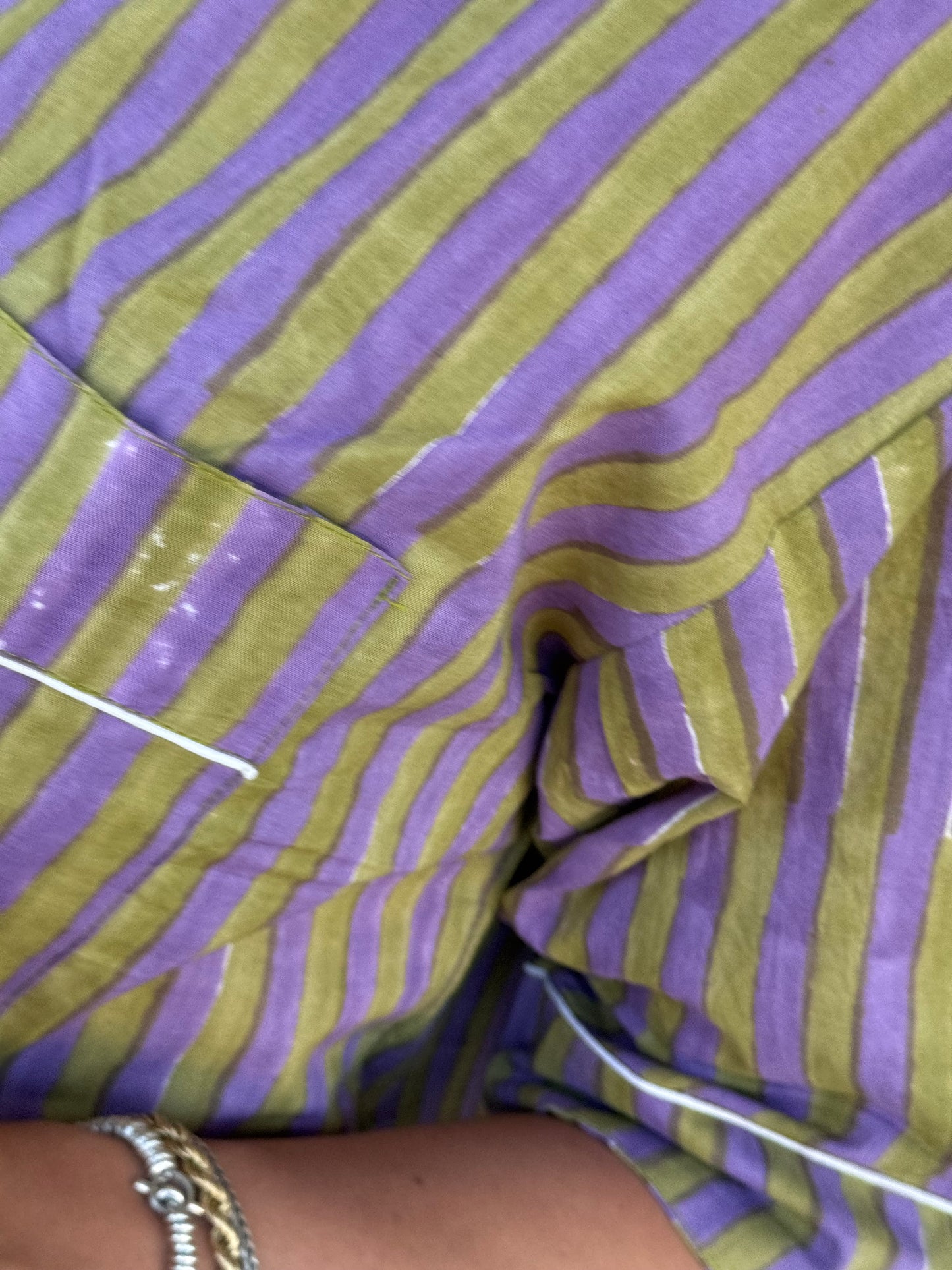 Pigiama corto 100% puro cotone organico a righe verde viola, made in Jaipur