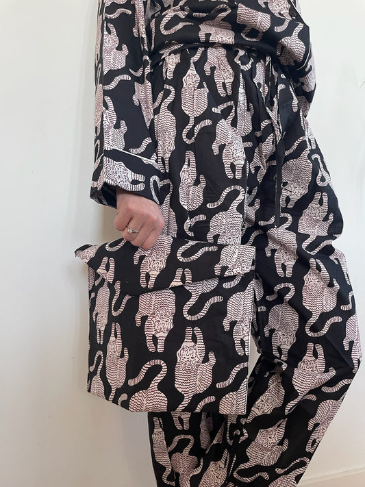 Pigiama lungo 100% puro cotone organico fantasia animalier, made in Jaipur