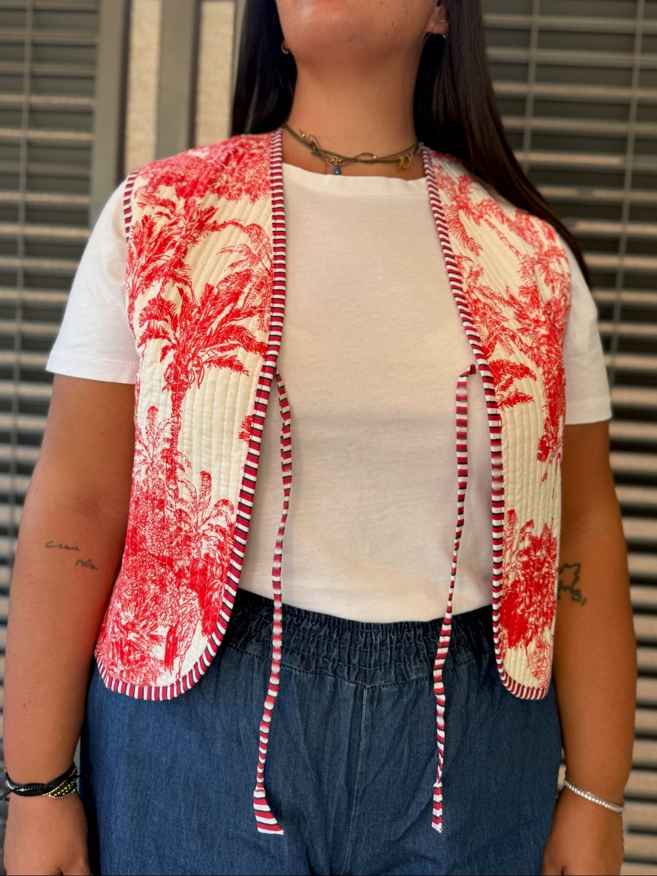 Gilet in cotone trapuntato rosso, made in Jaipur