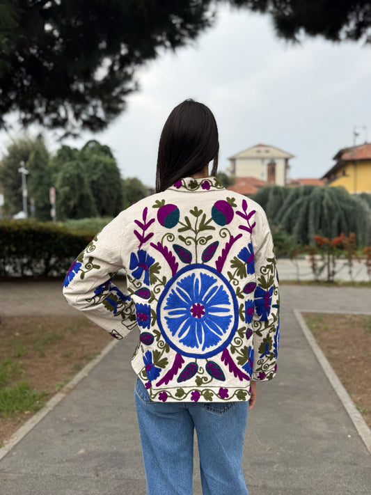 Giacca bianca stile boho ricamata a mano, made in Jaipur
