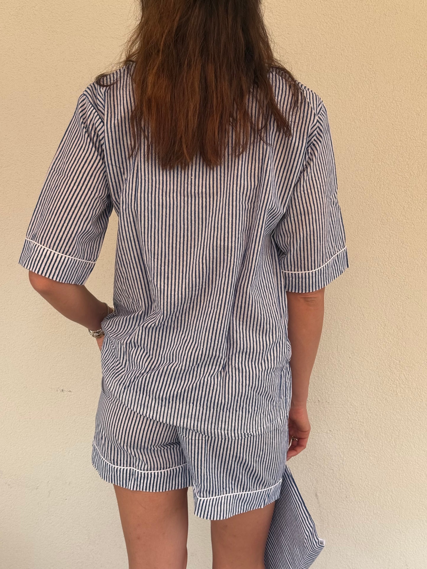 Pigiama corto 100% puro cotone organico righe blu e bianco, made in Jaipur