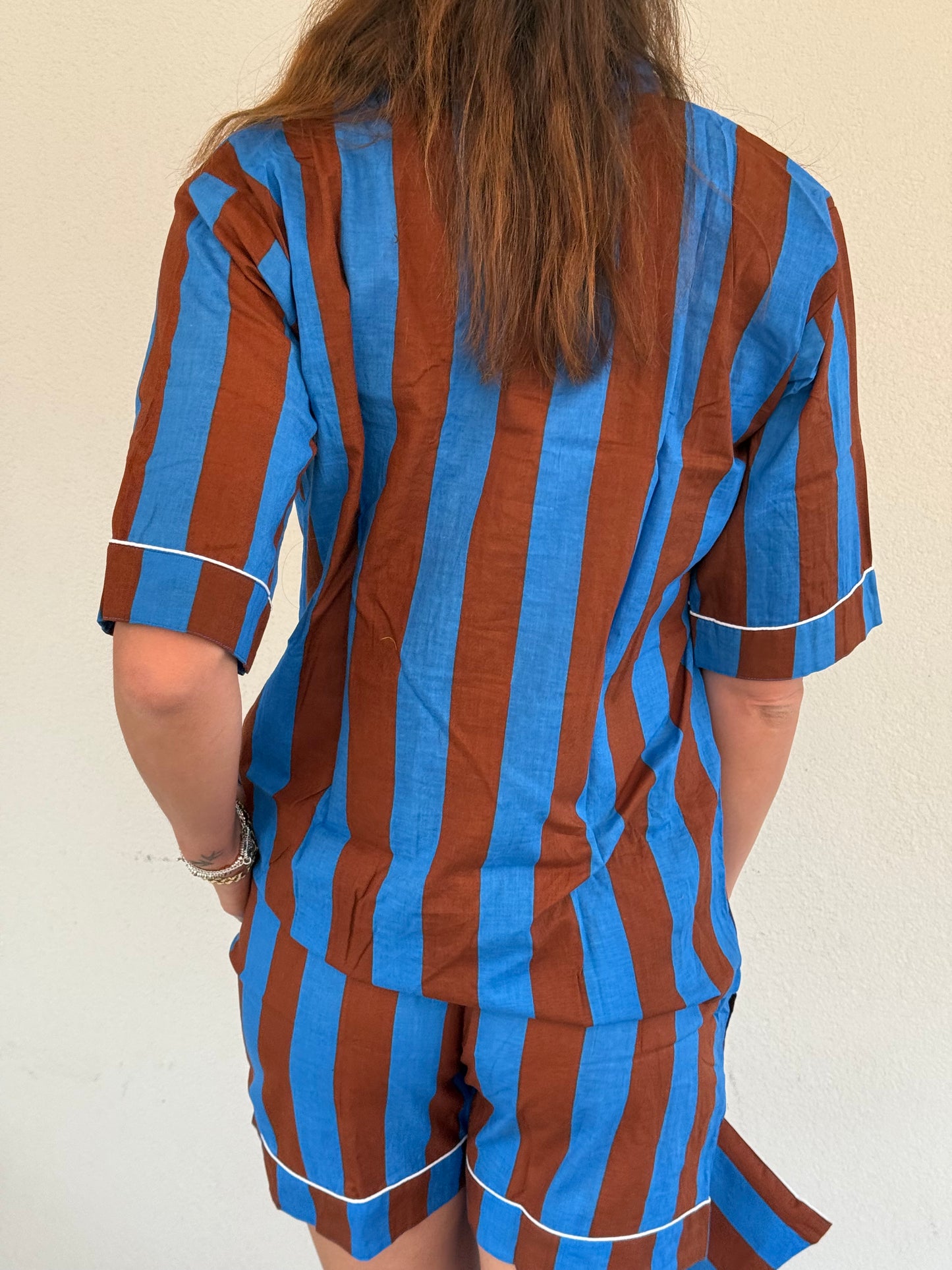 Pigiama corto 100% puro cotone organico righe blu e marrone, made in Jaipur