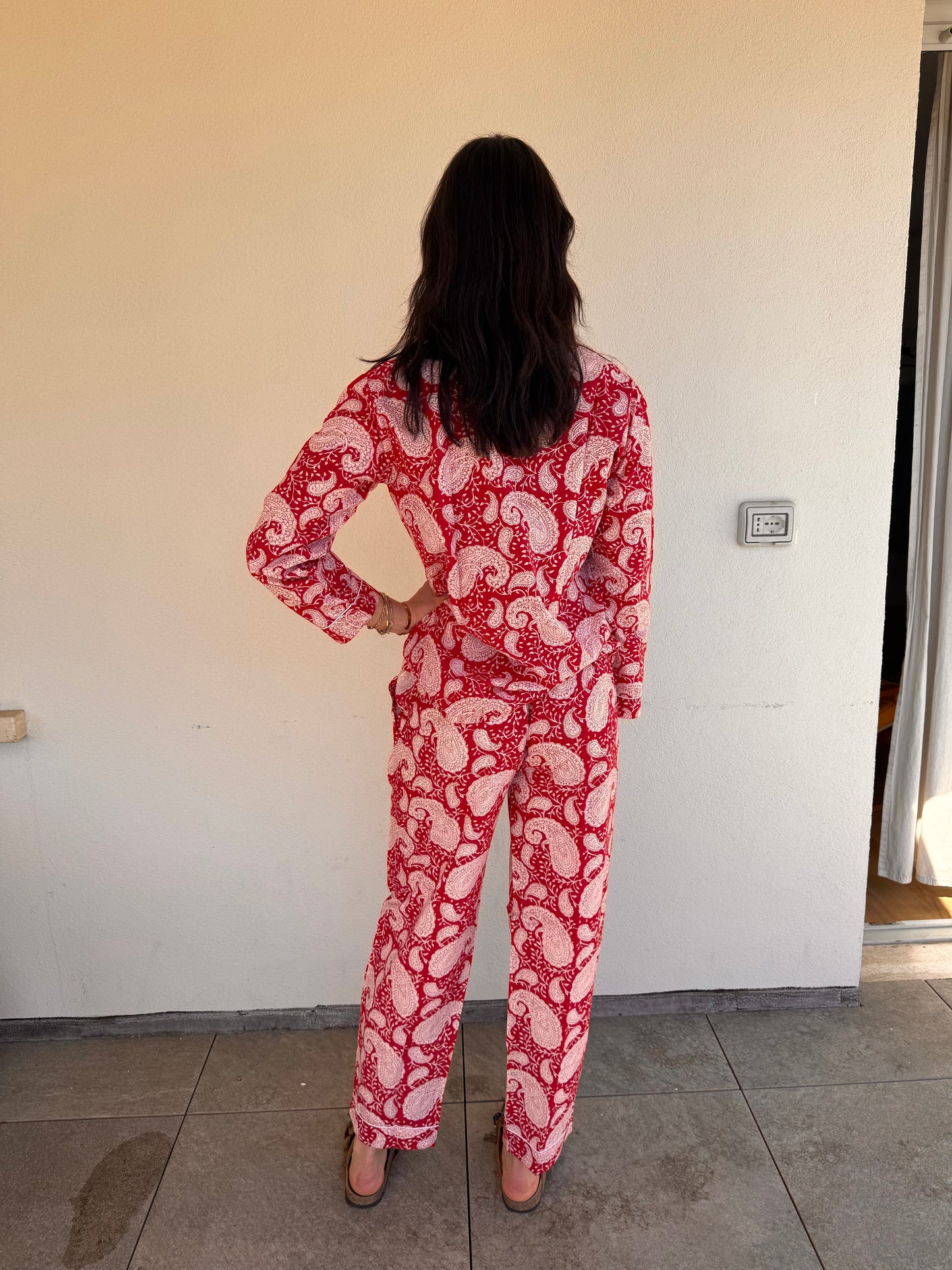 Langer Pyjama aus 100 % reiner Bio-Baumwolle mit Bandana-Muster, hergestellt in Jaipur