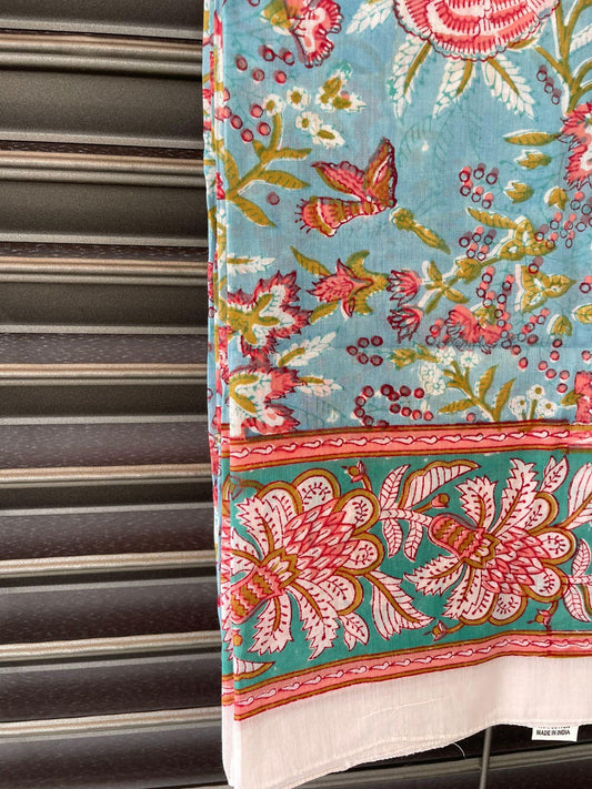 Pareo in mussola di cotone, tessuto stampato a mano. Fantasia floreale .A25