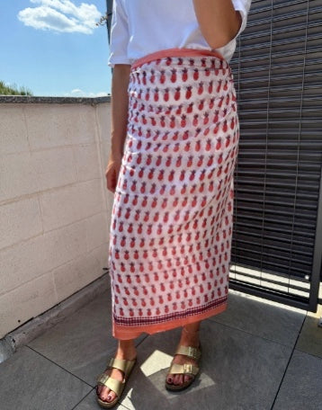 Pareo in mussola di cotone, tessuto stampato a mano. Fantasia ananas. A3