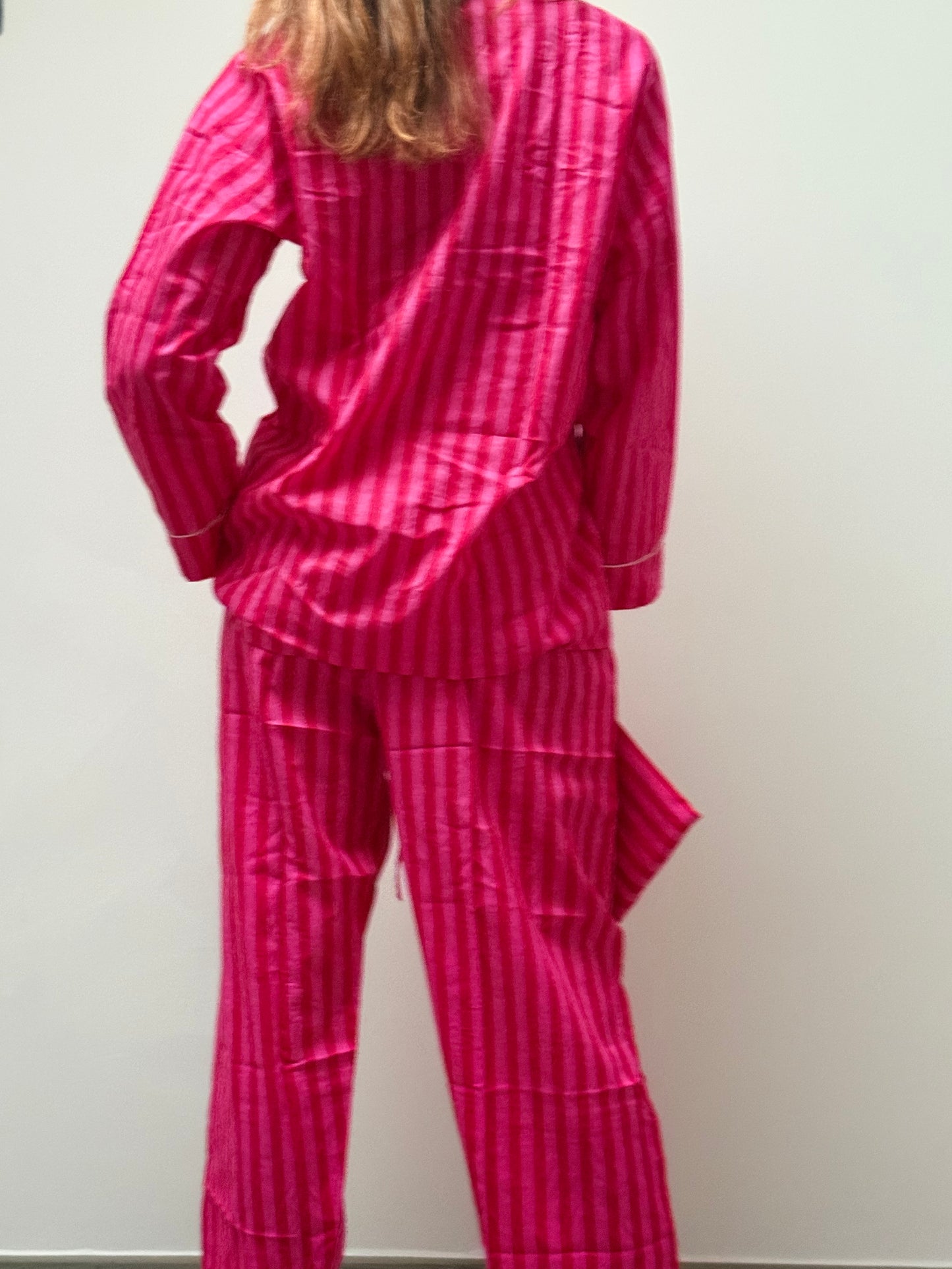 Nuova collezione - Pigiama lungo 100% puro cotone organico a righe rosa