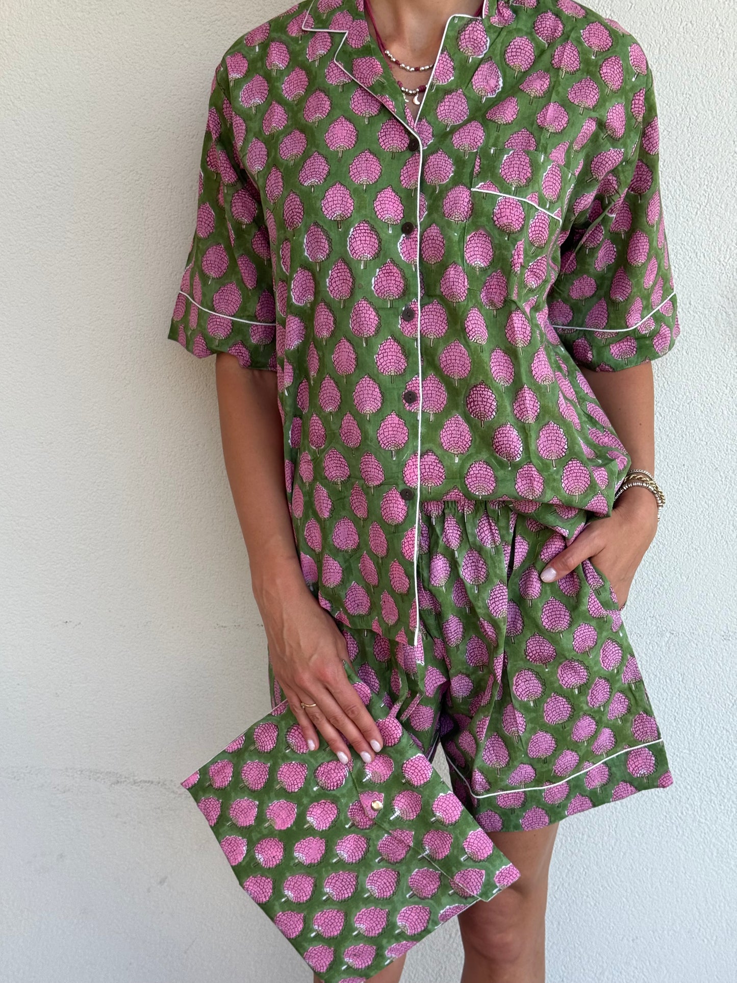 Pigiama corto 100% puro cotone organico more verde e rosa, made in Jaipur