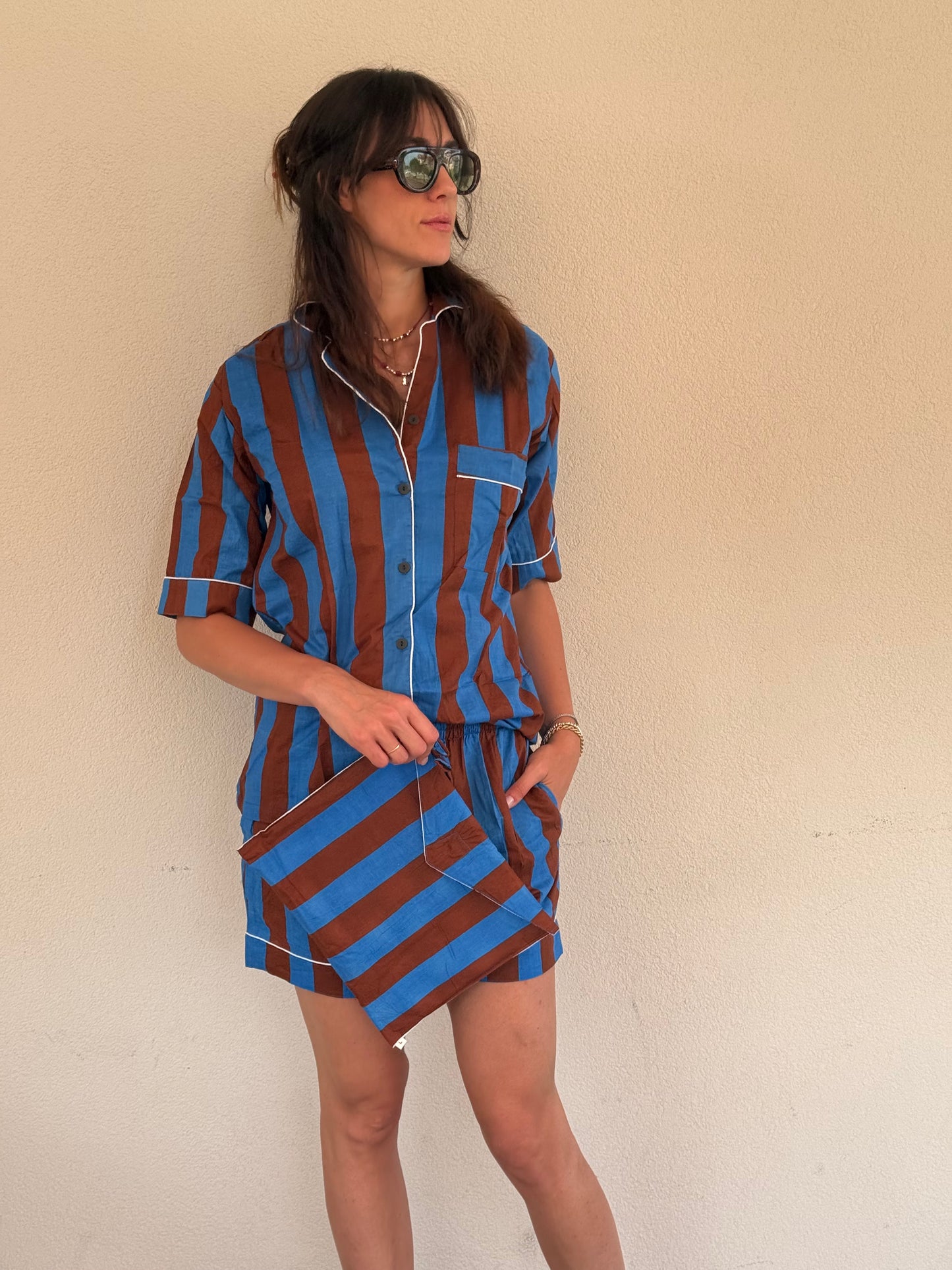 Pigiama corto 100% puro cotone organico righe blu e marrone, made in Jaipur
