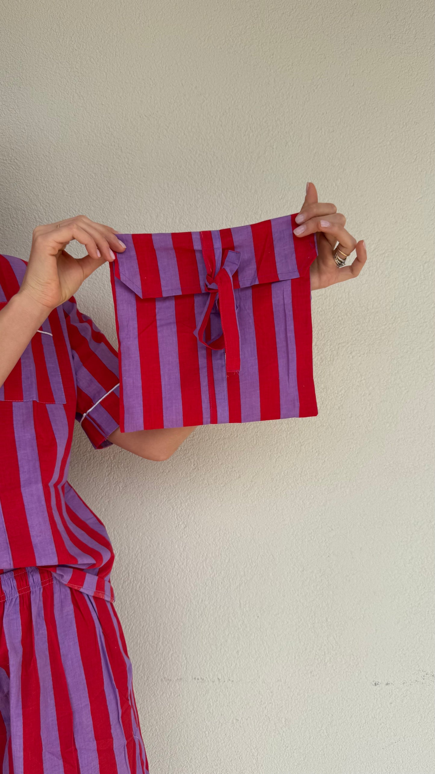 Pigiama corto 100% puro cotone organico righe viola e rosso,made in Jaipur