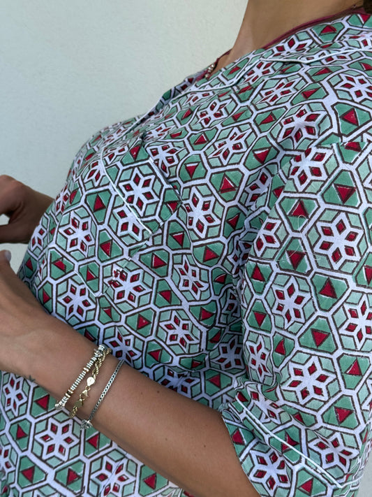 Kurzer Pyjama aus 100 % reiner Bio-Baumwolle mit geometrischem Muster, hergestellt in Jaipur