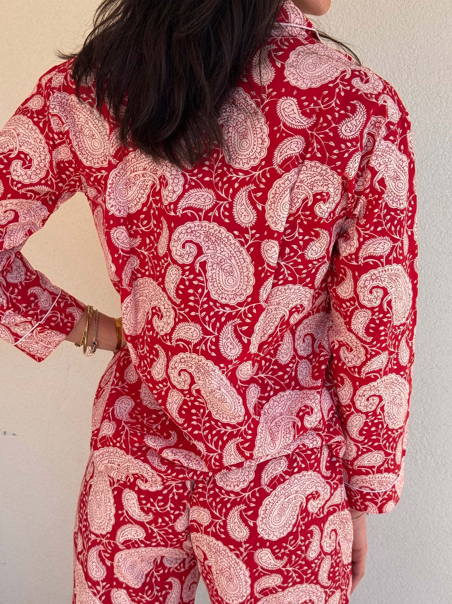 Langer Pyjama aus 100 % reiner Bio-Baumwolle mit Bandana-Muster, hergestellt in Jaipur