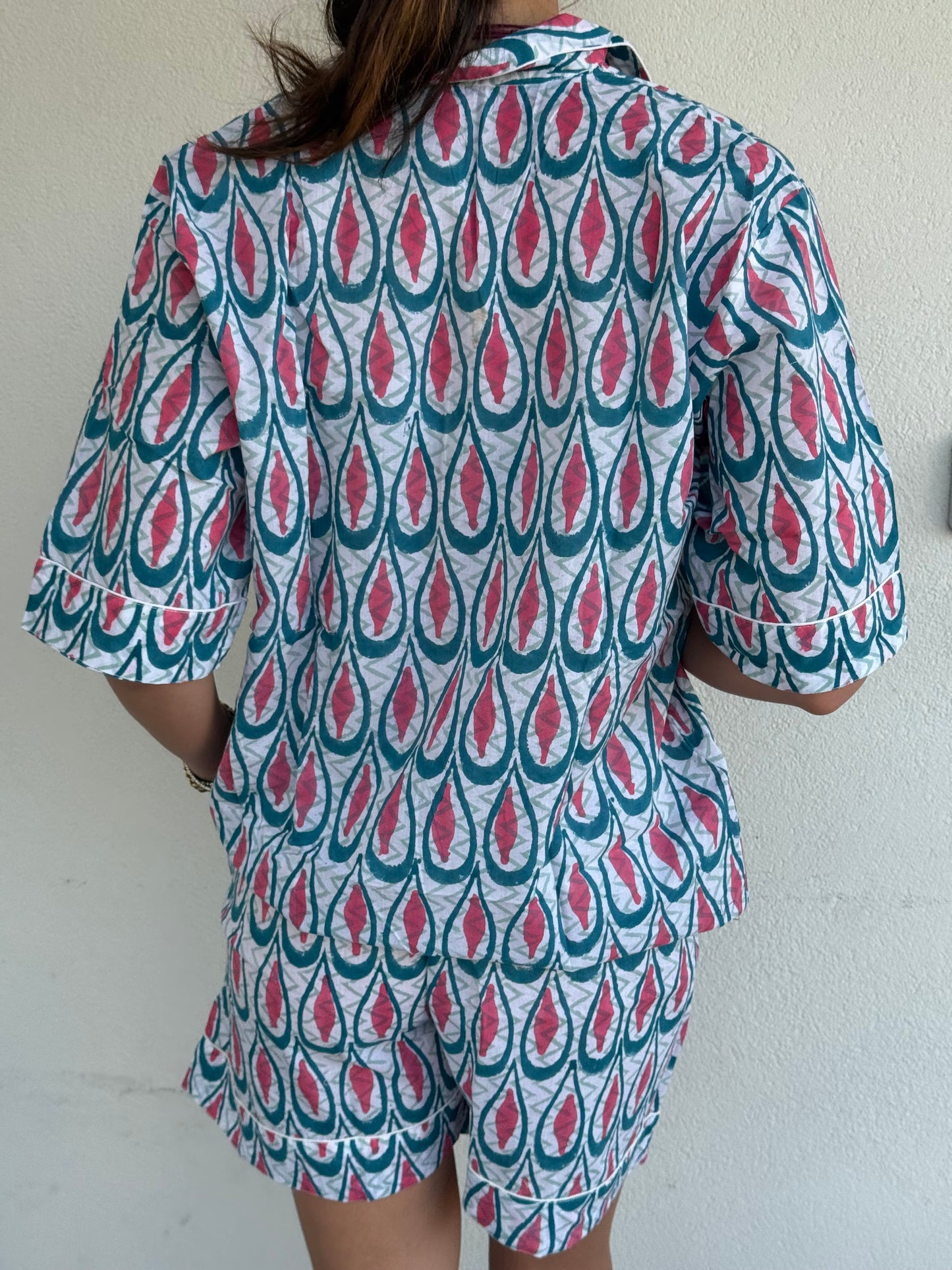 Pigiama corto 100% puro cotone organico gocce azzurro/rosa, made in Jaipur