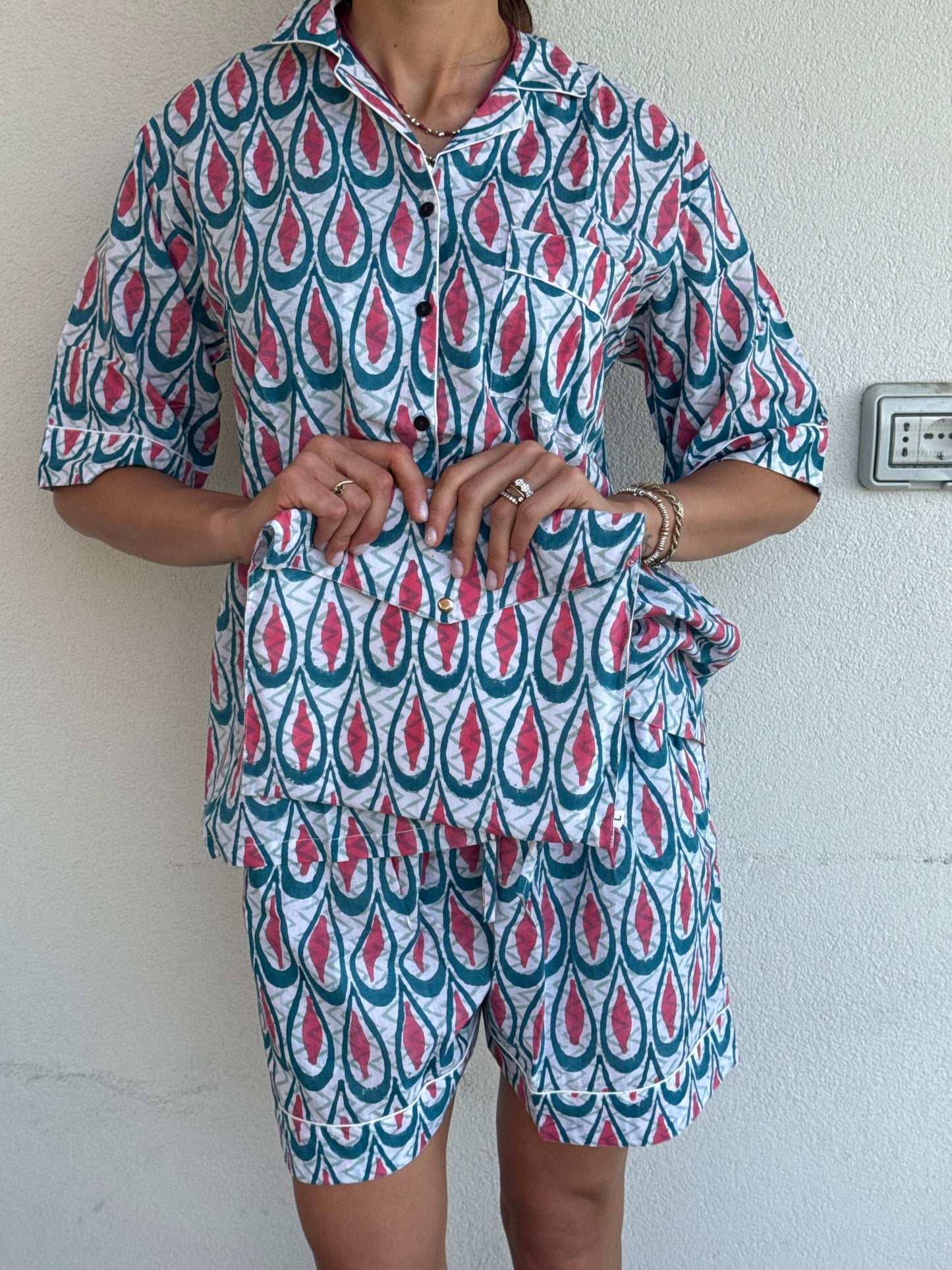 Pigiama corto 100% puro cotone organico gocce azzurro/rosa, made in Jaipur