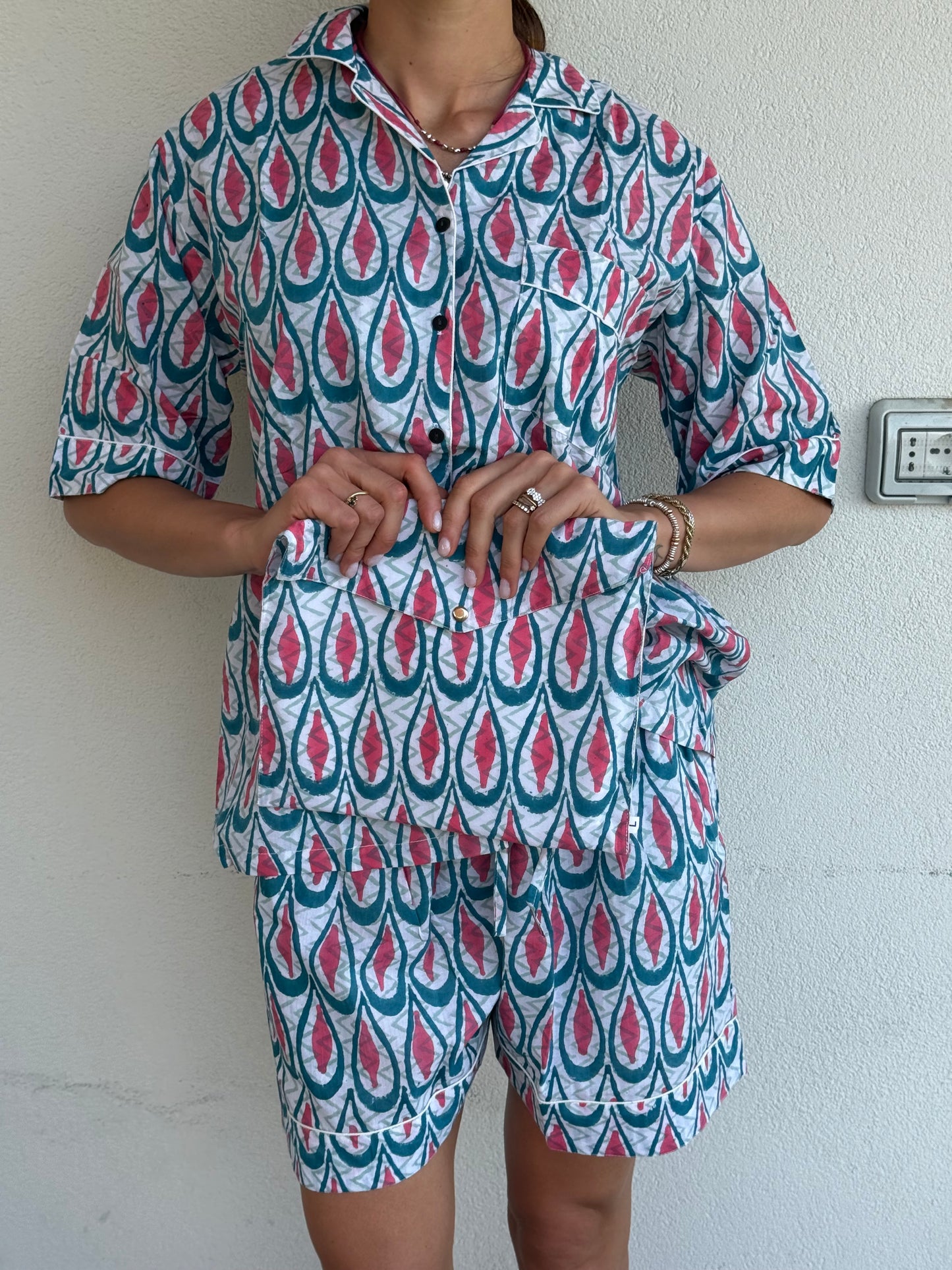 Pigiama corto 100% puro cotone organico gocce azzurro/rosa, made in Jaipur