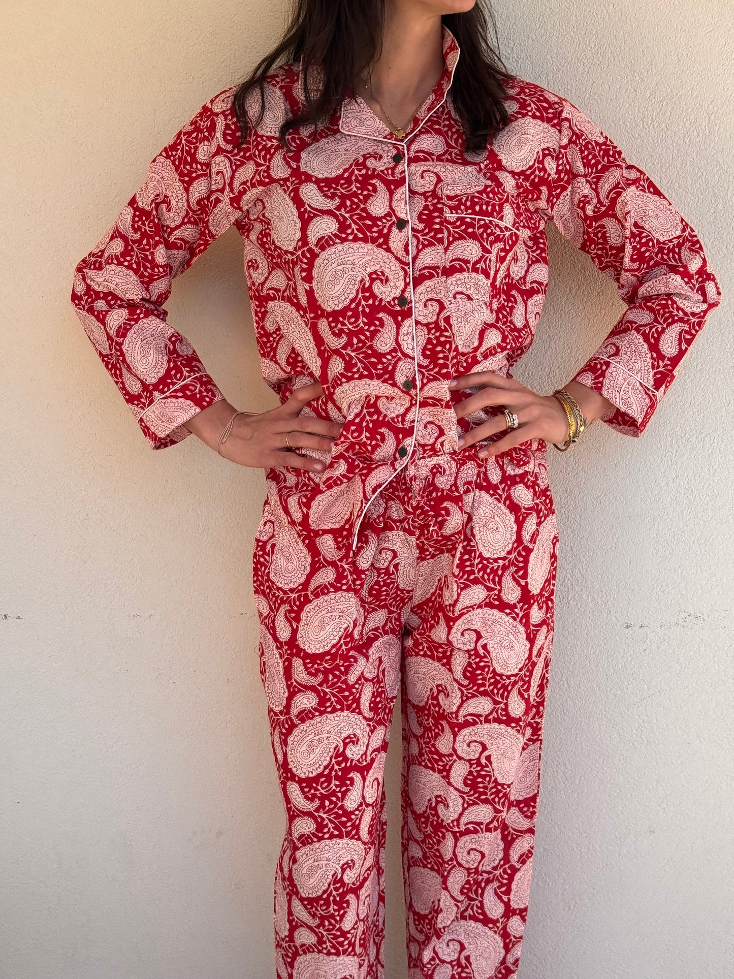 Langer Pyjama aus 100 % reiner Bio-Baumwolle mit Bandana-Muster, hergestellt in Jaipur