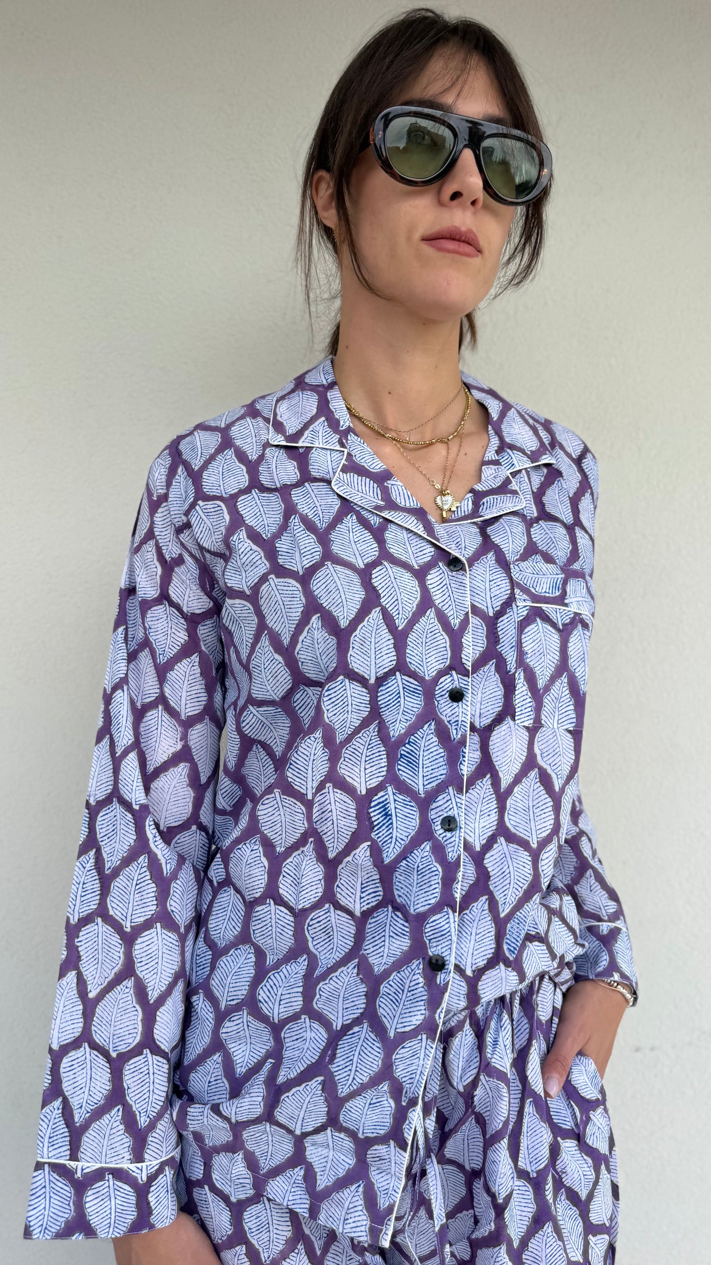 Langer Pyjama aus 100 % reiner Bio-Baumwolle mit grünem Blumenmuster, hergestellt in Jaipur