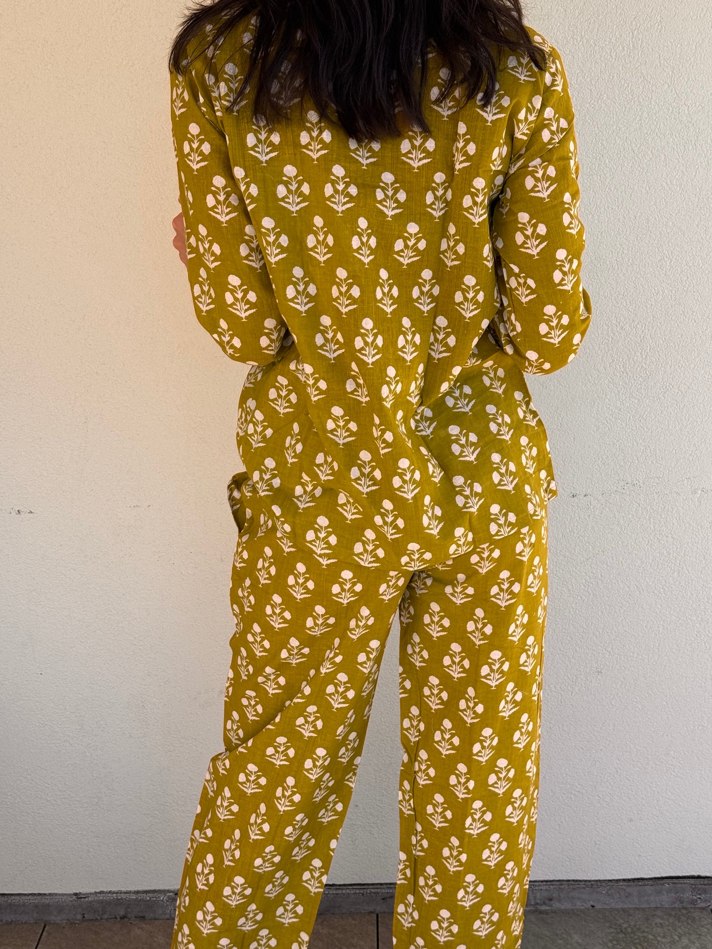 Langer Pyjama 100% reine Bio-Baumwolle mit Senfblumenmuster, hergestellt in Jaipur