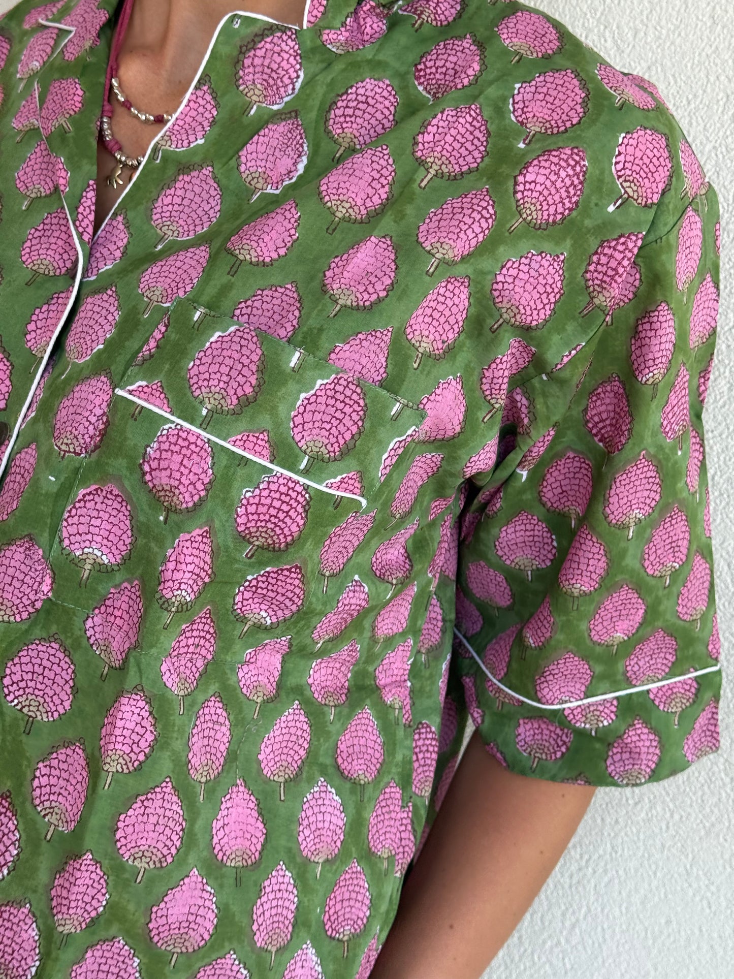 Pigiama corto 100% puro cotone organico more verde e rosa, made in Jaipur
