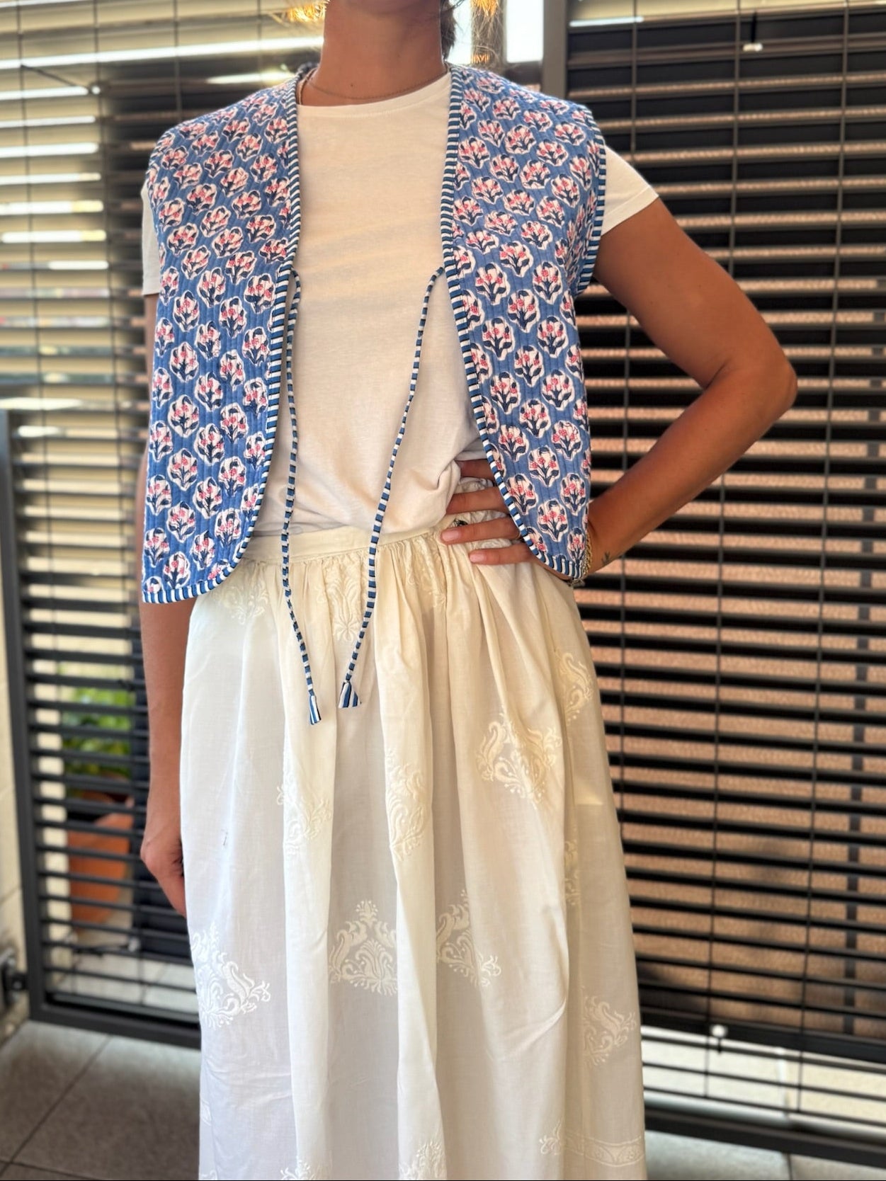 Gilet in cotone trapuntato blu, made in Jaipur