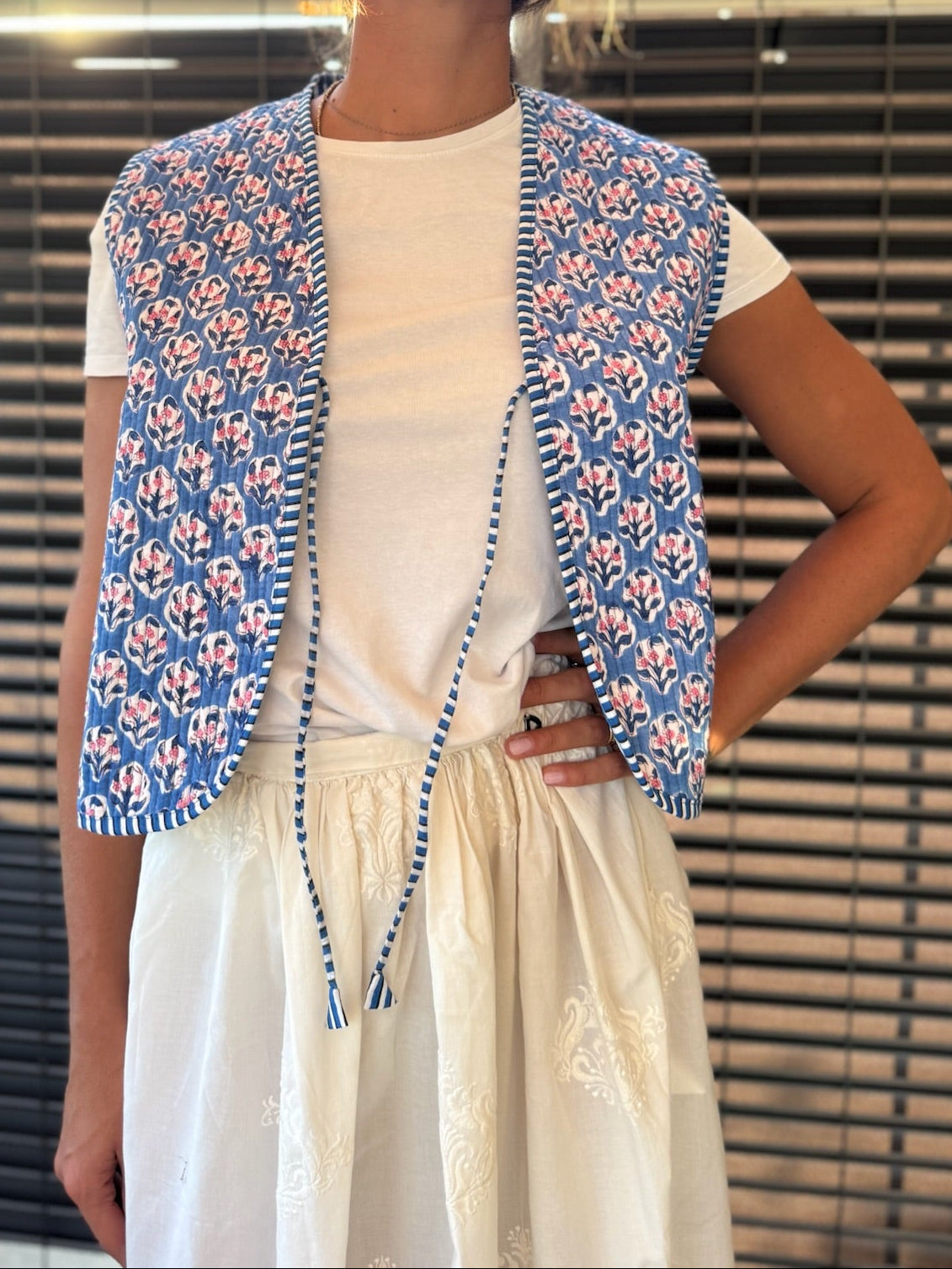Gilet in cotone trapuntato blu, made in Jaipur