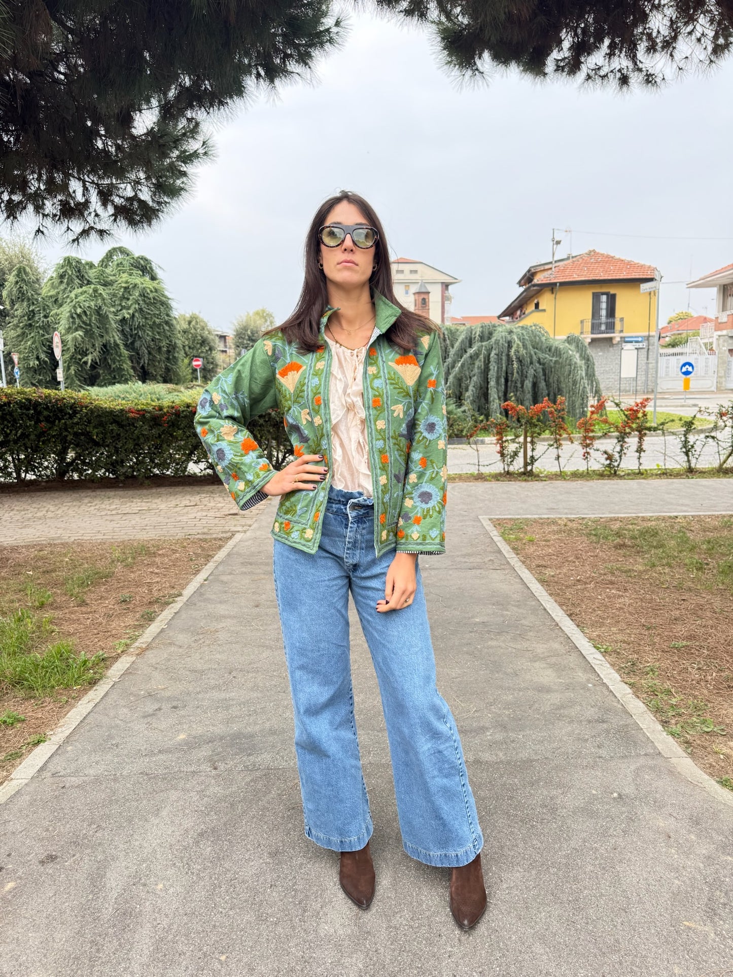 Giacca verde scuro stile boho ricamata a mano, made in Jaipur