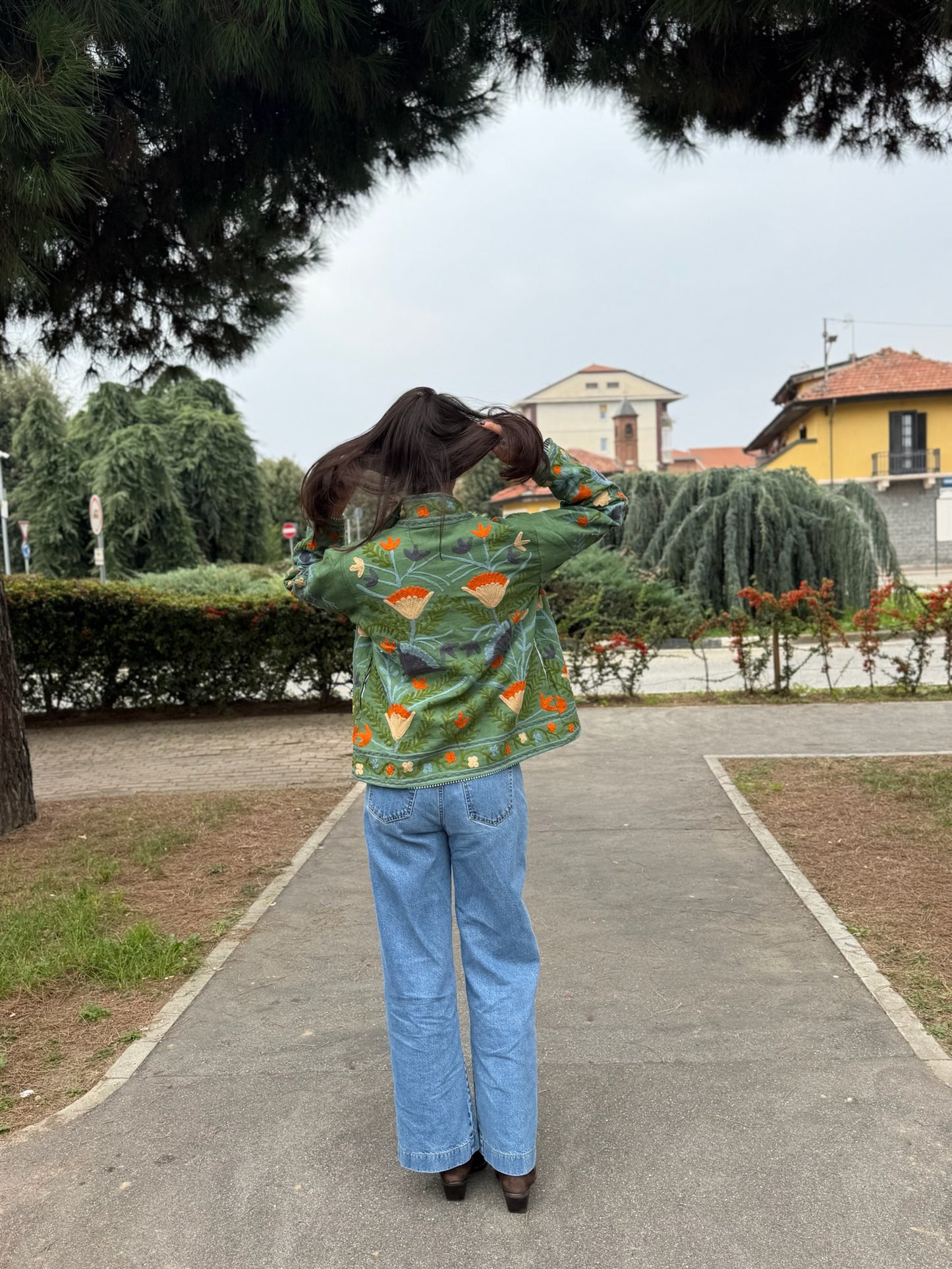 Giacca verde scuro stile boho ricamata a mano, made in Jaipur