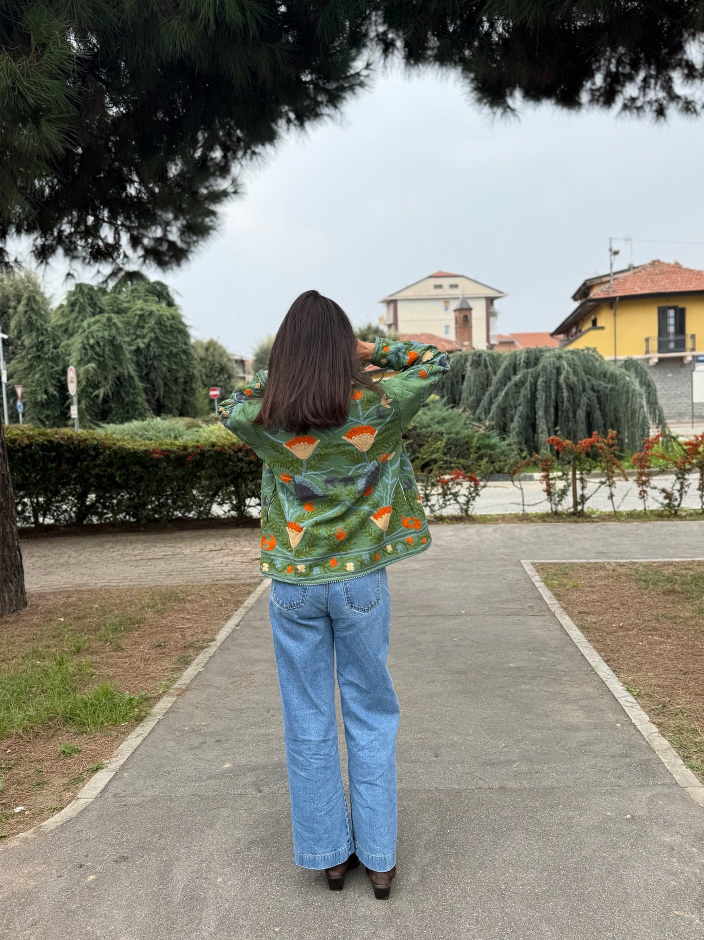 Giacca verde scuro stile boho ricamata a mano, made in Jaipur