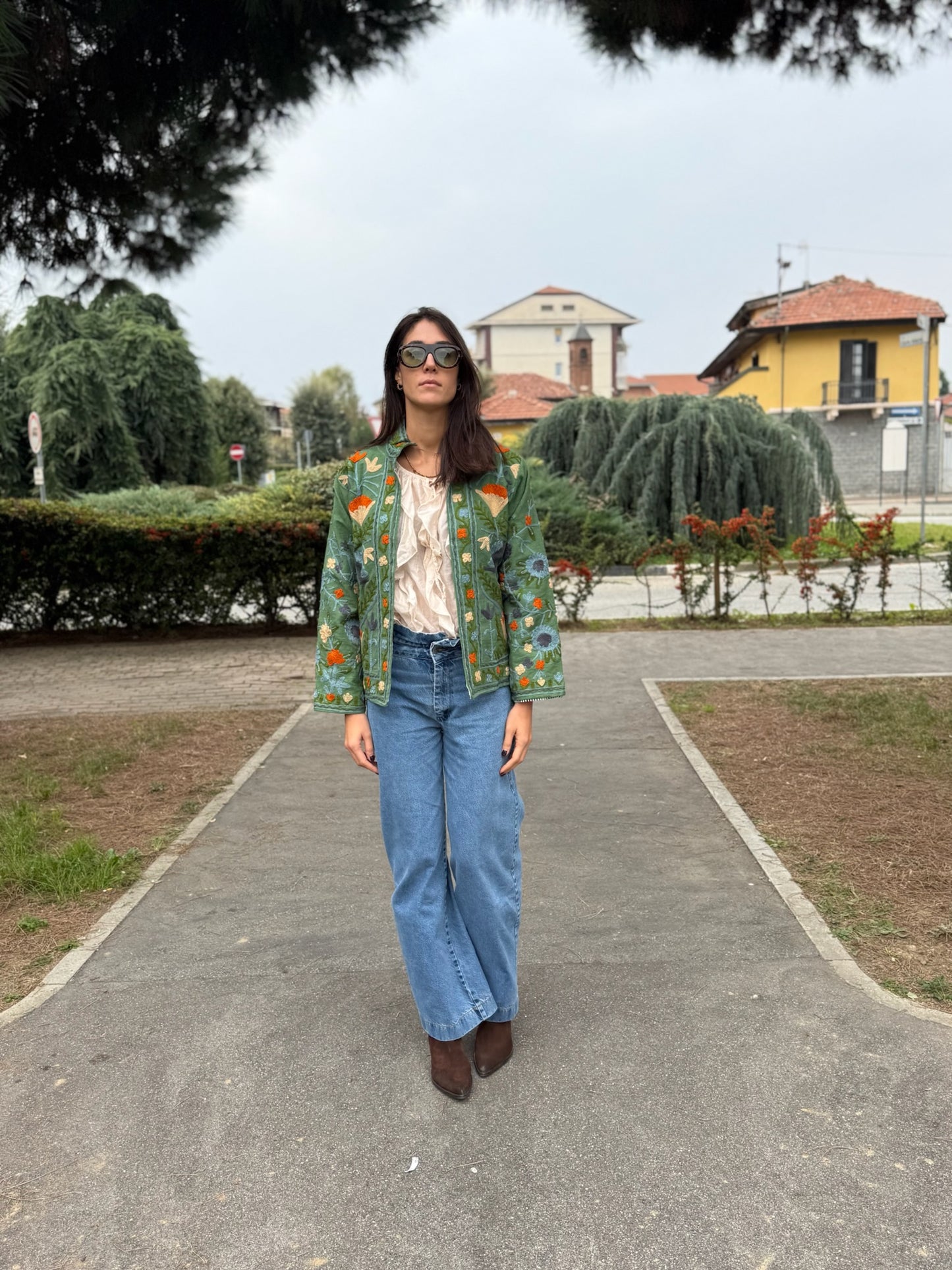 Giacca verde scuro stile boho ricamata a mano, made in Jaipur