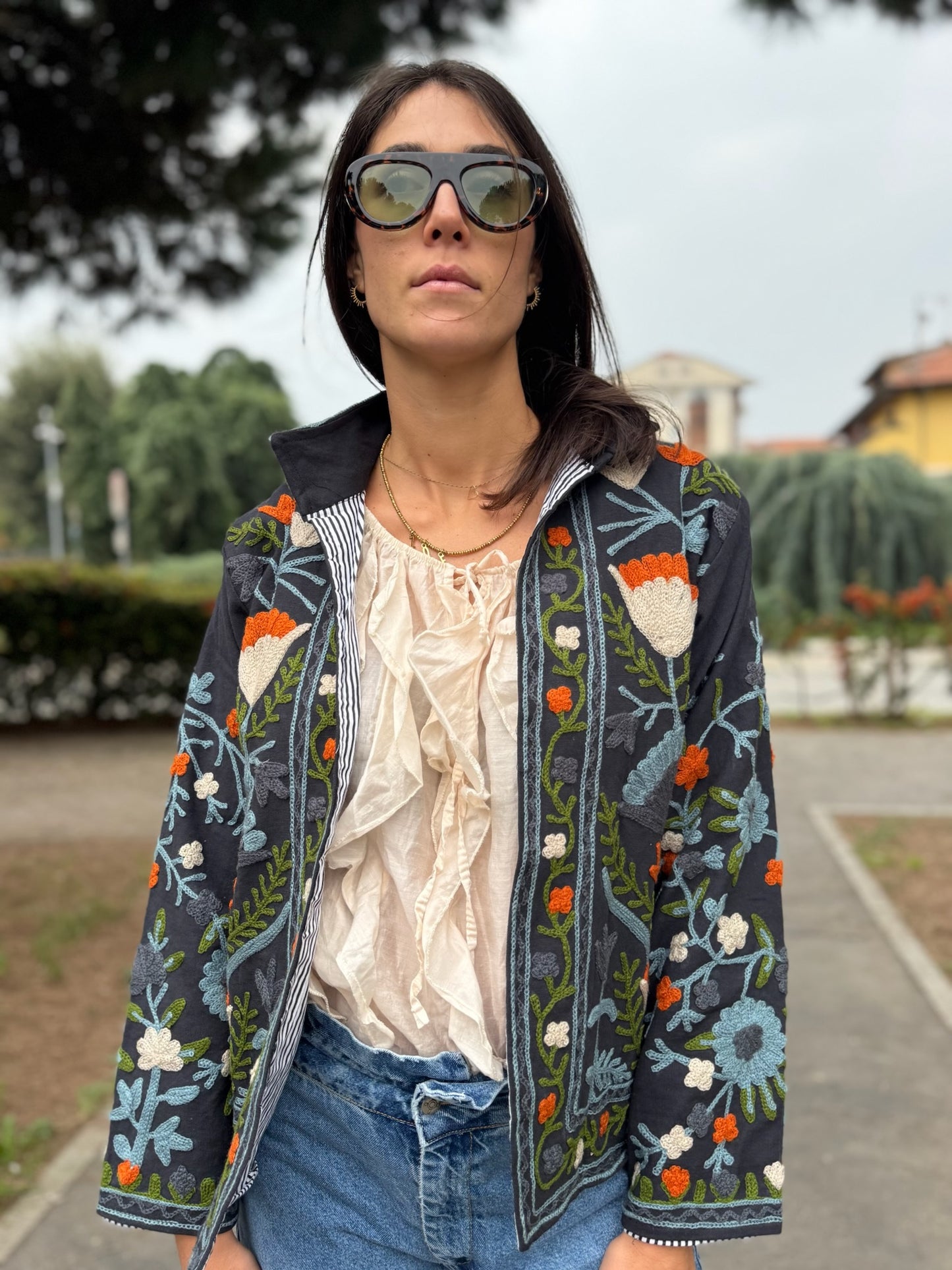 Giacca blu scuro stile boho ricamata a mano, made in Jaipur