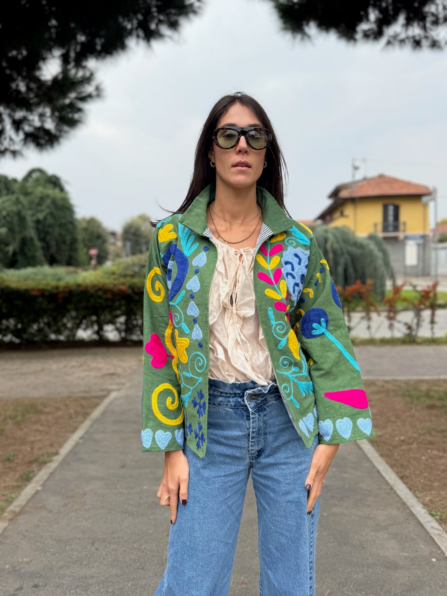 Giacca verde stile boho ricamata a mano, made in Jaipur