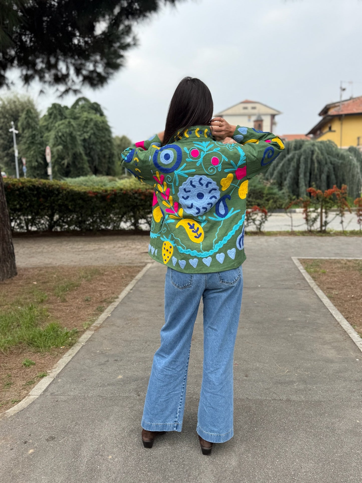 Giacca verde stile boho ricamata a mano, made in Jaipur