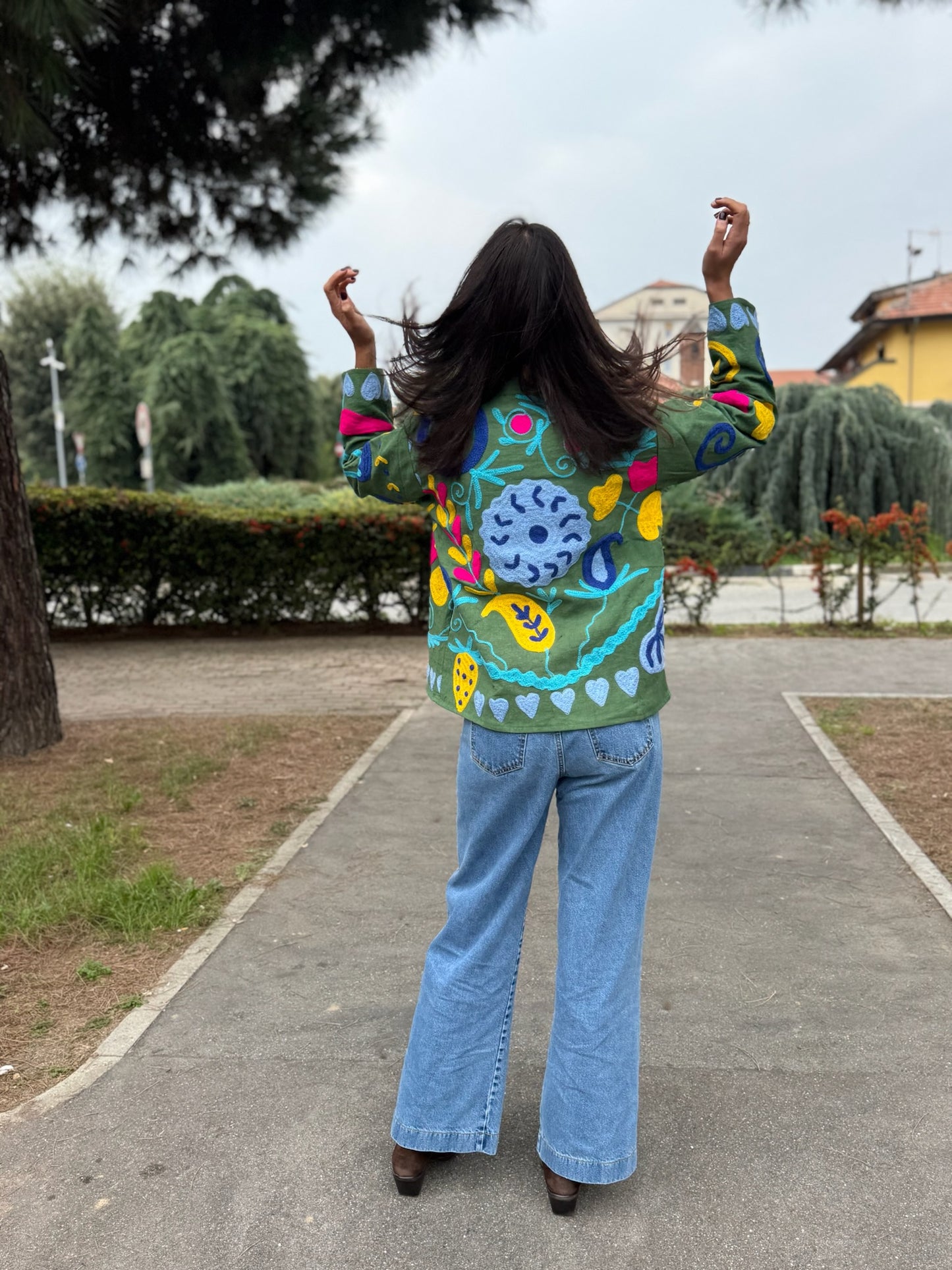 Giacca verde stile boho ricamata a mano, made in Jaipur