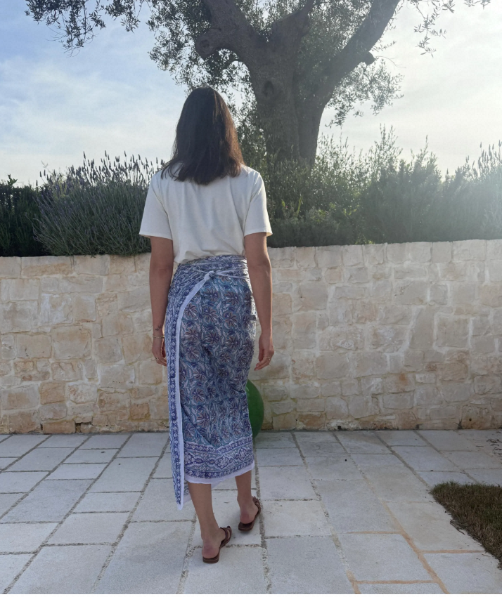 Pareo in mussola di cotone, tessuto stampato a mano. Fantasia floreale. A20