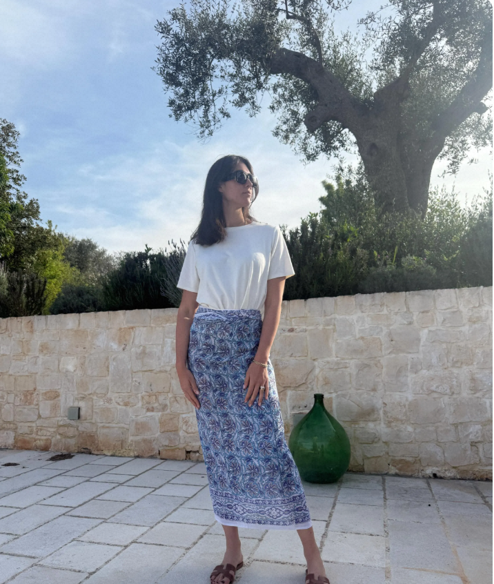 Pareo in mussola di cotone, tessuto stampato a mano. Fantasia floreale. A20