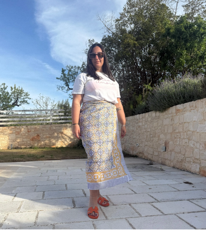 Pareo in mussola di cotone, tessuto stampato a mano. Fantasia floreale. A7