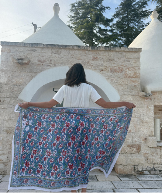 Pareo in mussola di cotone, tessuto stampato a mano. Fantasia floreale.A4