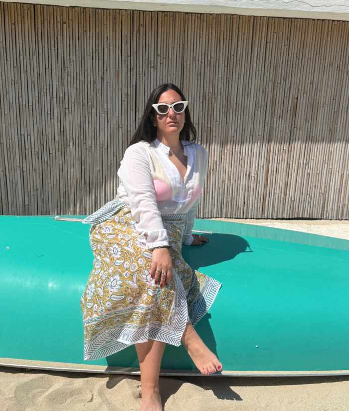 Pareo in mussola di cotone, tessuto stampato a mano. Fantasia floreale.A22