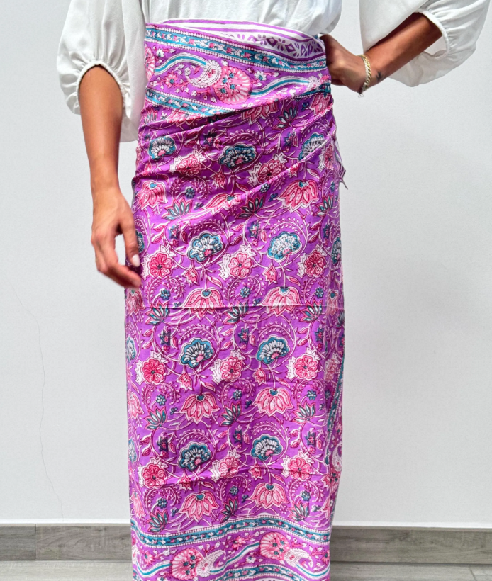 Pareo in mussola di cotone, tessuto stampato a mano. Fantasia floreale .A48