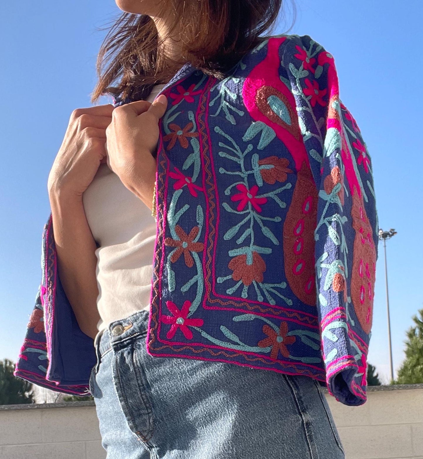 Giacca stile boho in cotone organico ricamata a mano, made in Jaipur