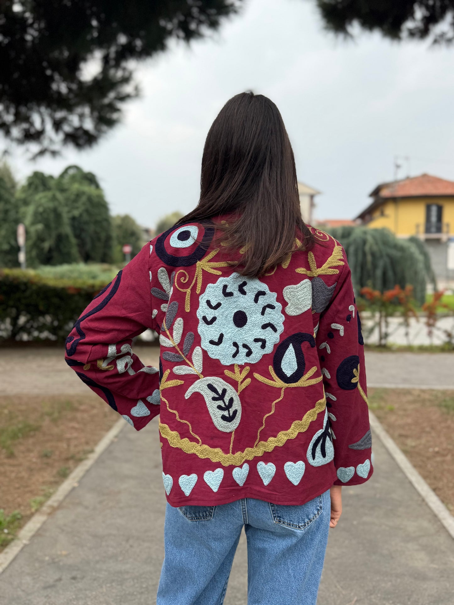 Giacca suzani ricamata a mano 